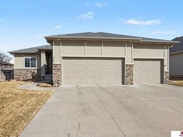 7264 Rachel Road, Lincoln, NE 68516