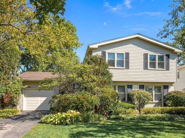 621 Ridge Road, Highland Park, IL 60035