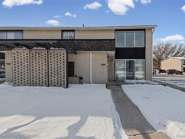 8232 Karam Boulevard, Warren, MI 48093