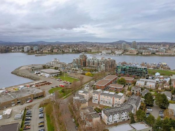 60 Dallas Rd, Unit 36, Victoria, BC V8V 1A2