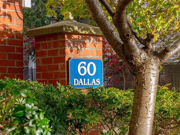 60 Dallas Rd, Unit 36, Victoria, BC V8V 1A2