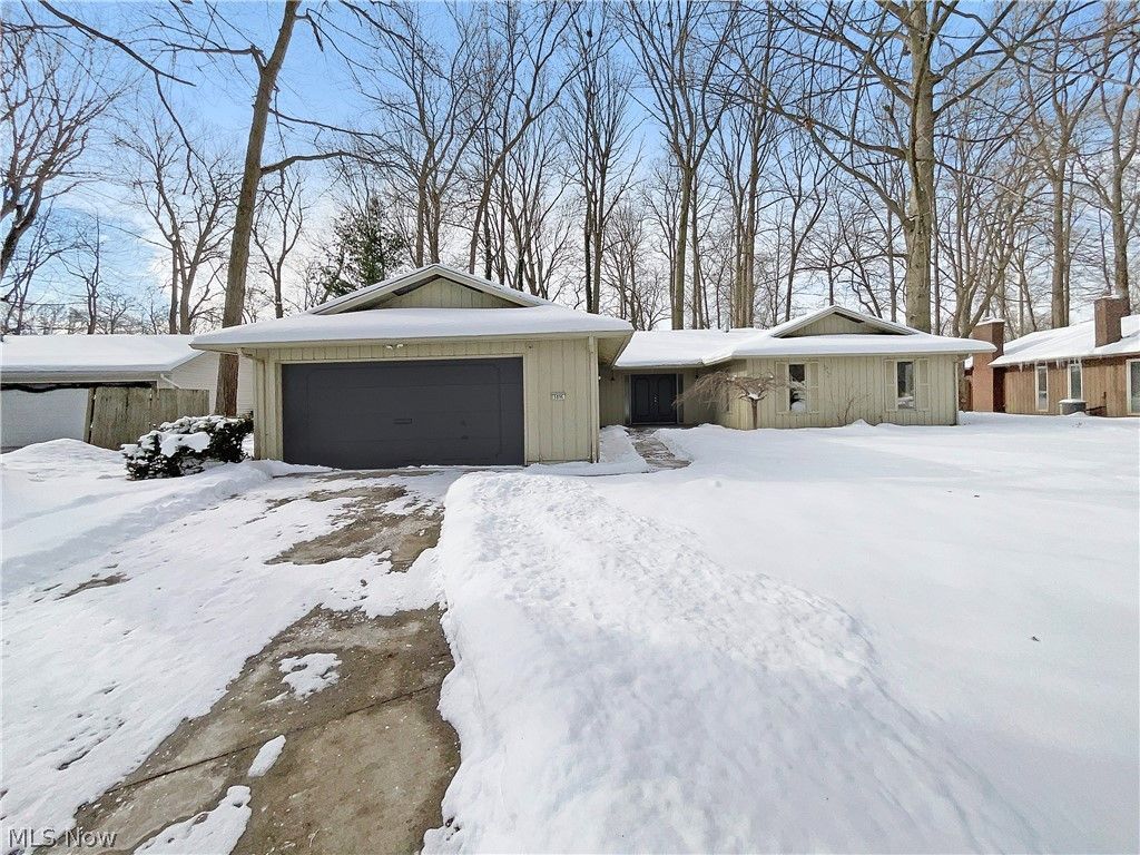 5896 Mills Creek Lane, North Ridgeville, OH 44039 Main Photo