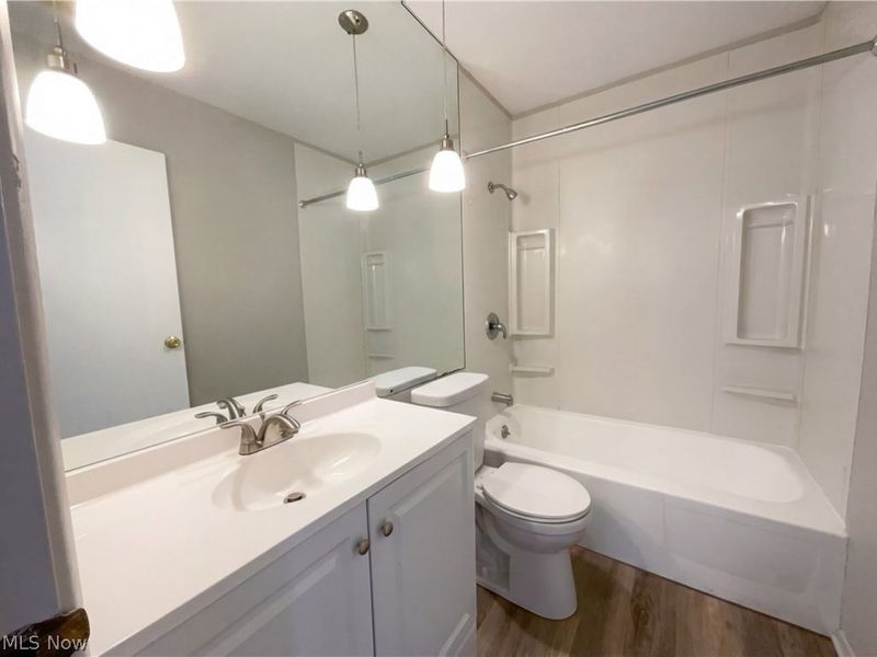 5896 Mills Creek Lane, North Ridgeville, OH 44039 Photo 16