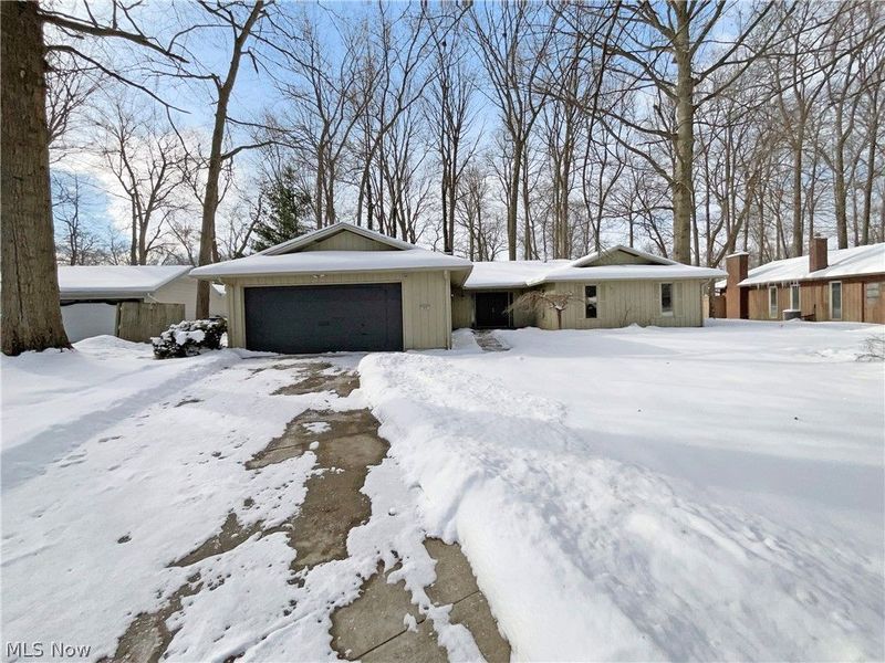 5896 Mills Creek Lane, North Ridgeville, OH 44039 Photo 20