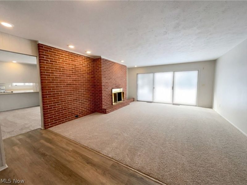 5896 Mills Creek Lane, North Ridgeville, OH 44039 Photo 7