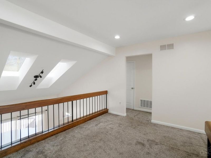 256 Centerbury Court, Unit 67, Springdale, OH 45246 Photo 16