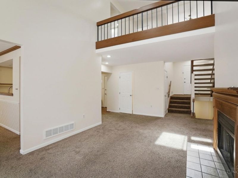 256 Centerbury Court, Unit 67, Springdale, OH 45246 Photo 6