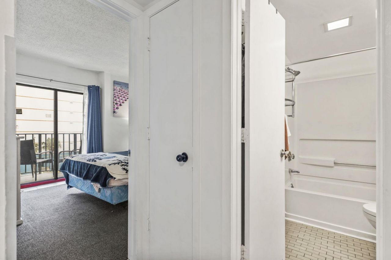 1605 S Ocean Blvd. Photo 25