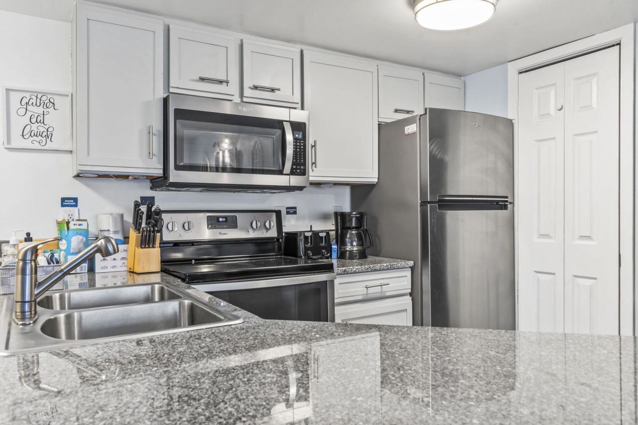 1605 S Ocean Blvd. Photo 6