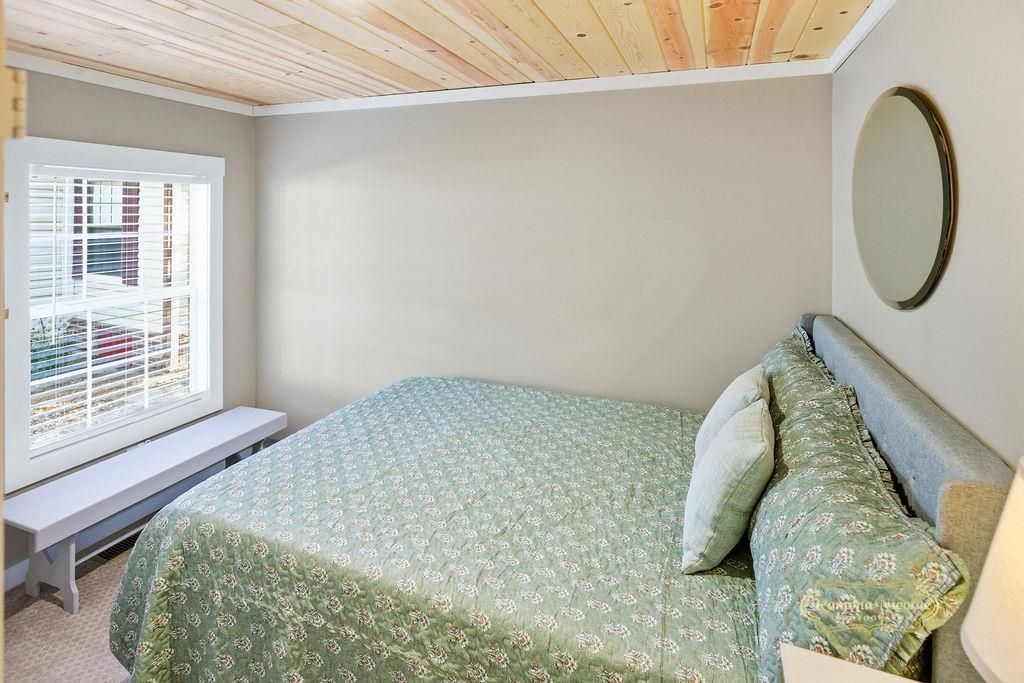 1818 Kingfisher St. Photo 23