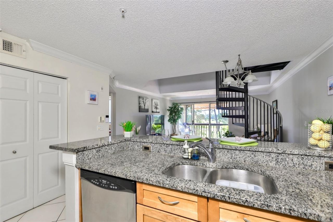 2400 Feather Sound Drive, Unit 332, Clearwater, FL 33762 Photo