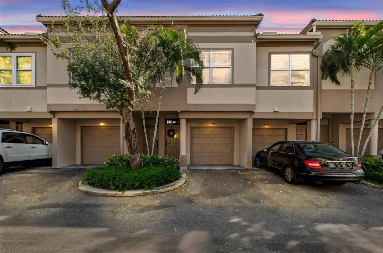 854 Normandy Trace Road, Tampa, FL 33602 Main Photo