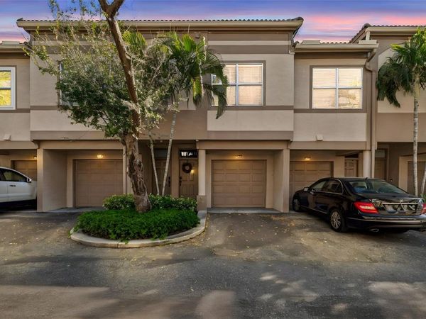 854 NORMANDY TRACE ROAD, TAMPA, FL 33602