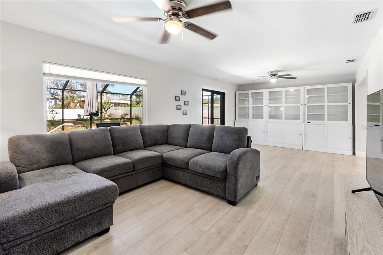 11245 69th Avenue, Seminole, FL 33772 Photo