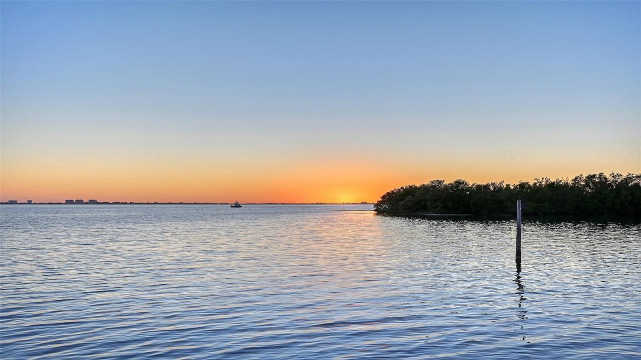 7322 Westmoreland Drive, Sarasota, FL 34243 Photo