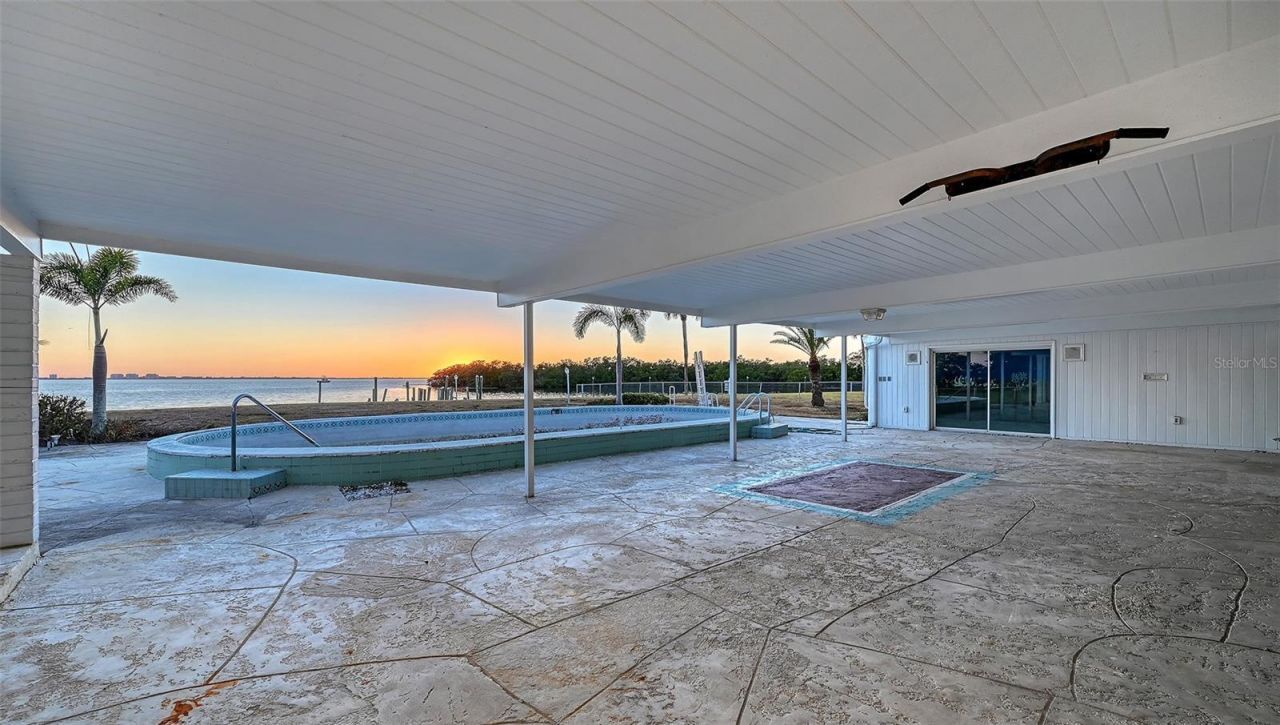 7322 Westmoreland Drive, Sarasota, FL 34243 Photo