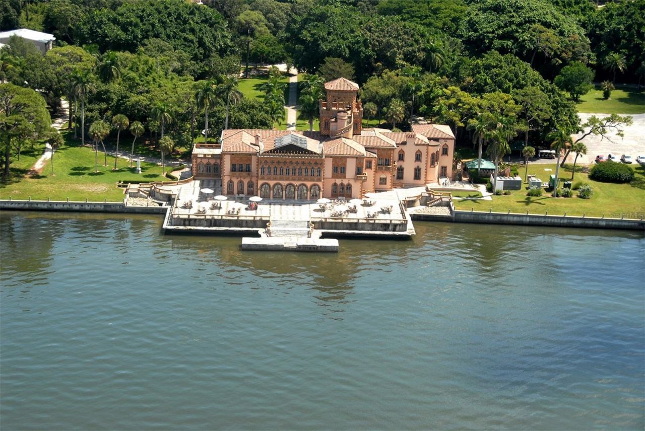 7322 Westmoreland Drive, Sarasota, FL 34243 Photo