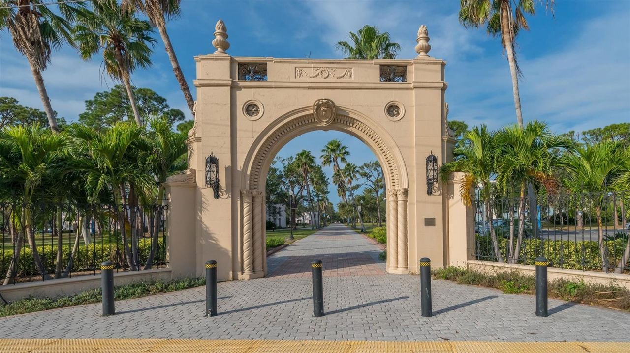 7322 Westmoreland Drive, Sarasota, FL 34243 Photo