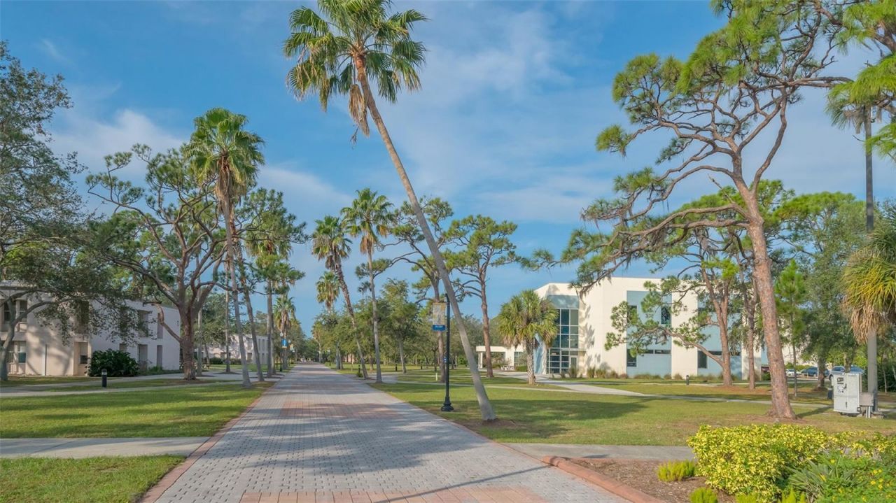 7322 Westmoreland Drive, Sarasota, FL 34243 Photo