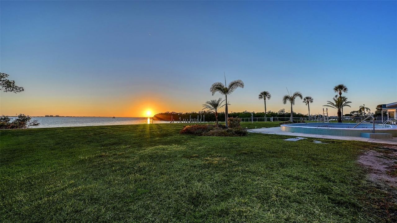 7322 Westmoreland Drive, Sarasota, FL 34243 Photo