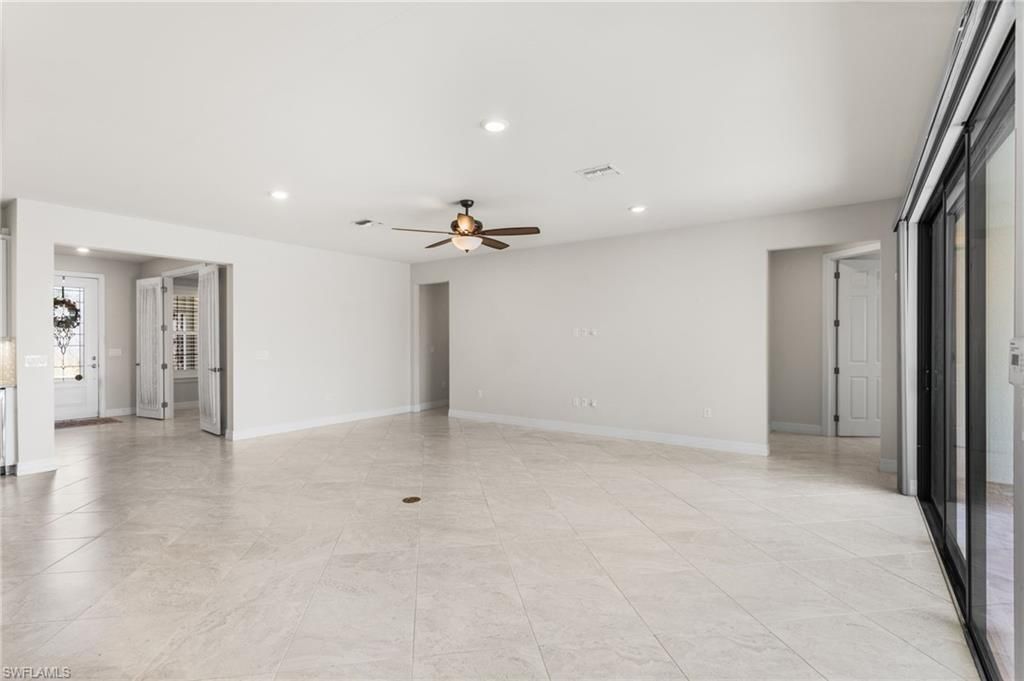 11719 Bowes Cir, Fort Myers, FL 33913 Photo