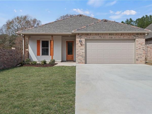 285 LOURDES Lane, Covington, LA 70435