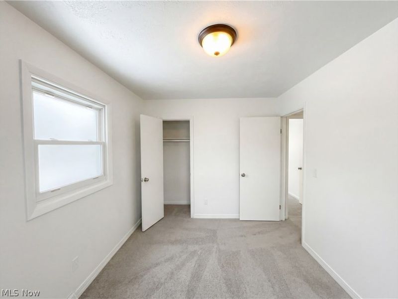 832 S Logan Street, Elyria, OH 44035 Photo 4