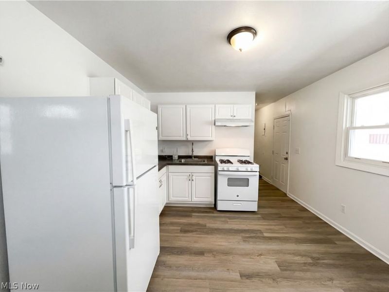 832 S Logan Street, Elyria, OH 44035 Photo 7