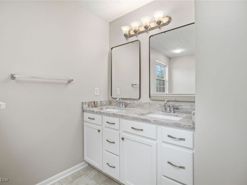 6227 Whitetail Run, Bedford, OH 44146 Photo 19