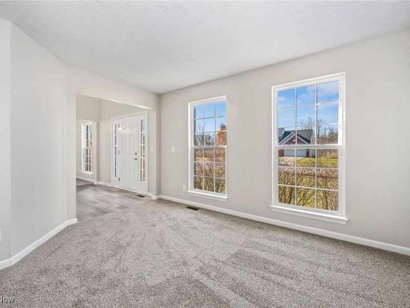 6227 Whitetail Run, Bedford, OH 44146 Photo 5