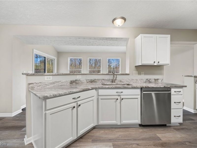 6227 Whitetail Run, Bedford, OH 44146 Photo 8