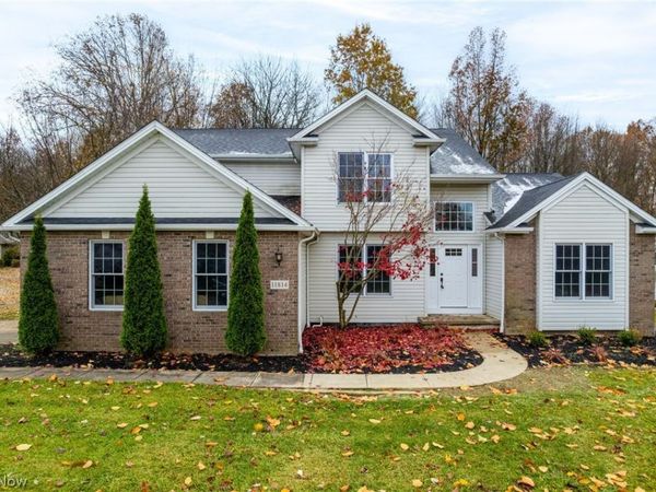 11814 Craig Drive, Strongsville, OH 44149