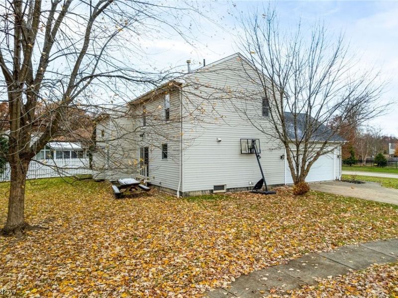 11814 Craig Drive, Strongsville, OH 44149 Photo 4