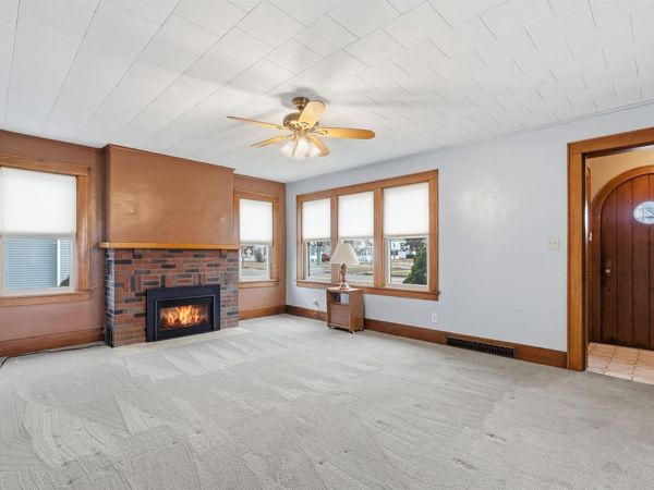 312 N Franklin Street, Manchester, IA 52057