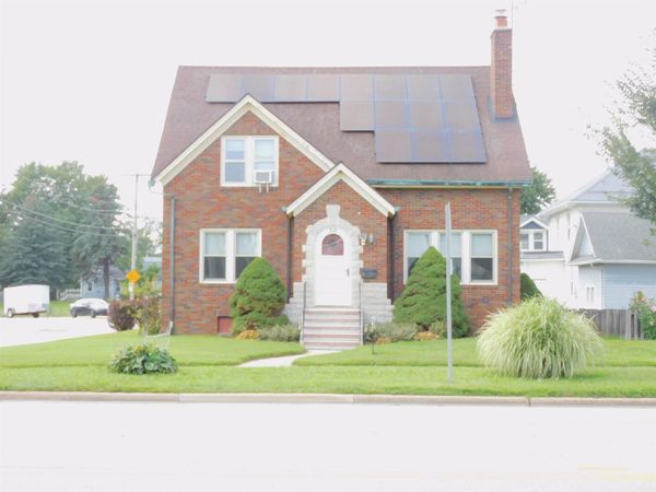 312 N Franklin Street, Manchester, IA 52057