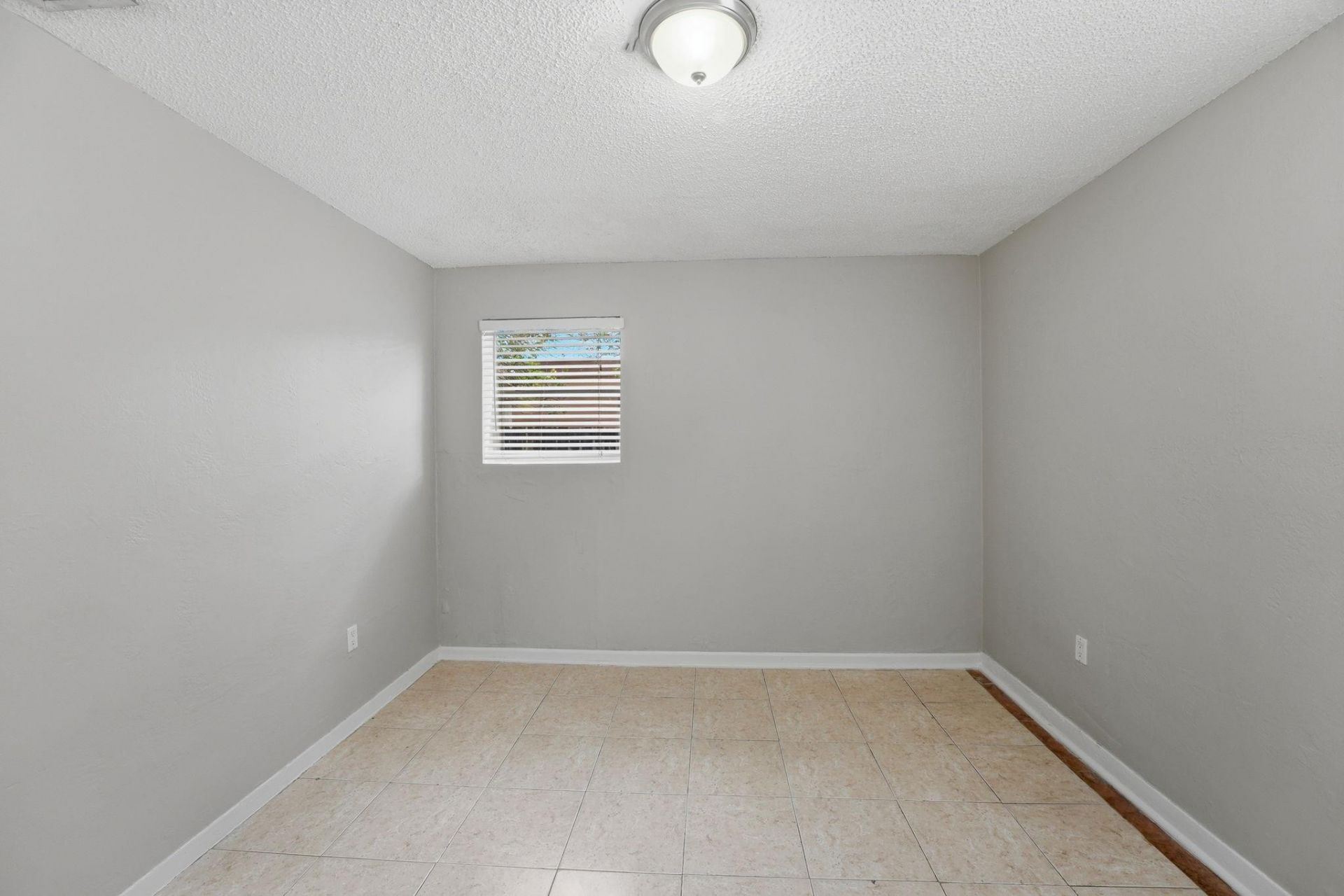 1525 NW 126th Street, North Miami, FL 33167 Photo