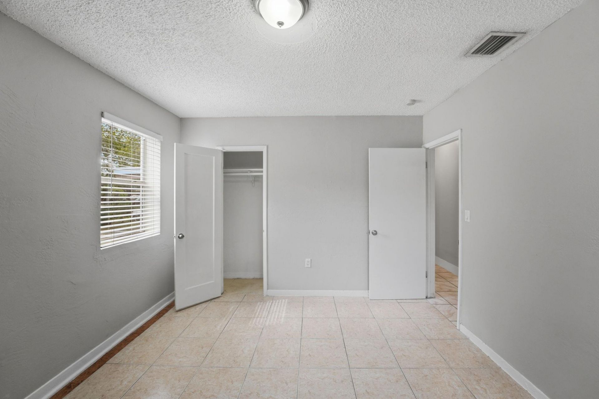 1525 NW 126th Street, North Miami, FL 33167 Photo