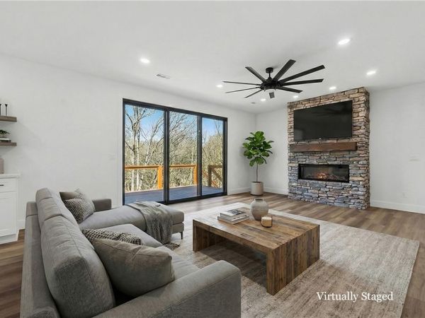 29 Annabell Lane, Bella Vista, AR 72715