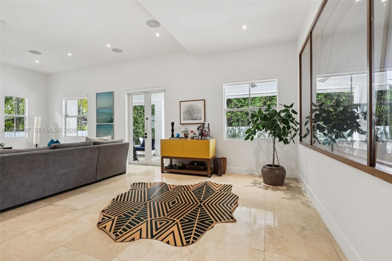 Please Call For Address, Miami, FL 33143 Photo