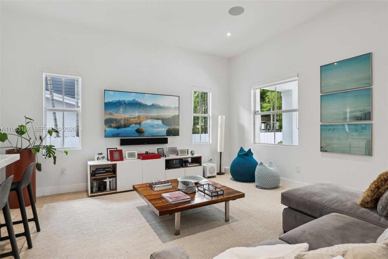 Please Call For Address, Miami, FL 33143 Photo