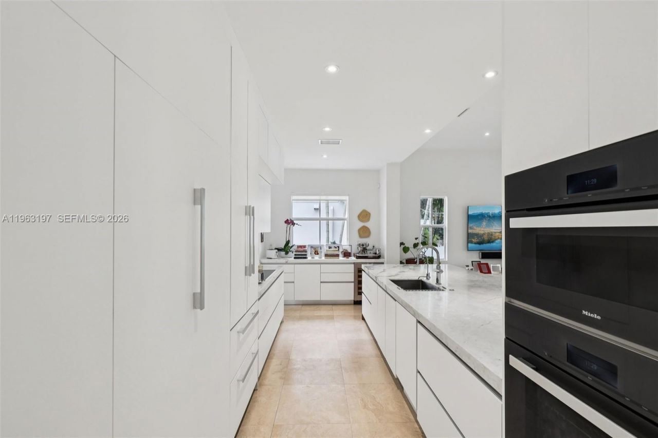 Please Call For Address, Miami, FL 33143 Photo