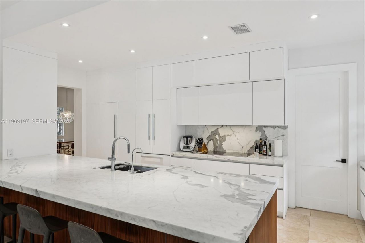 Please Call For Address, Miami, FL 33143 Photo