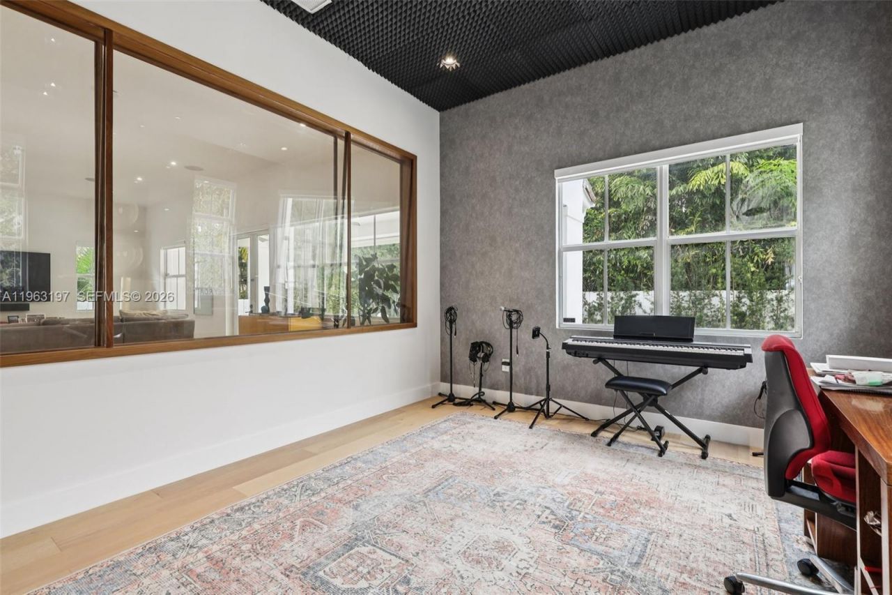 Please Call For Address, Miami, FL 33143 Photo