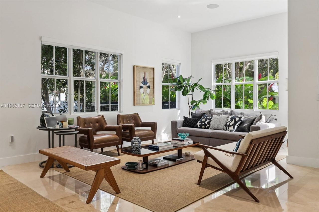 Please Call For Address, Miami, FL 33143 Photo