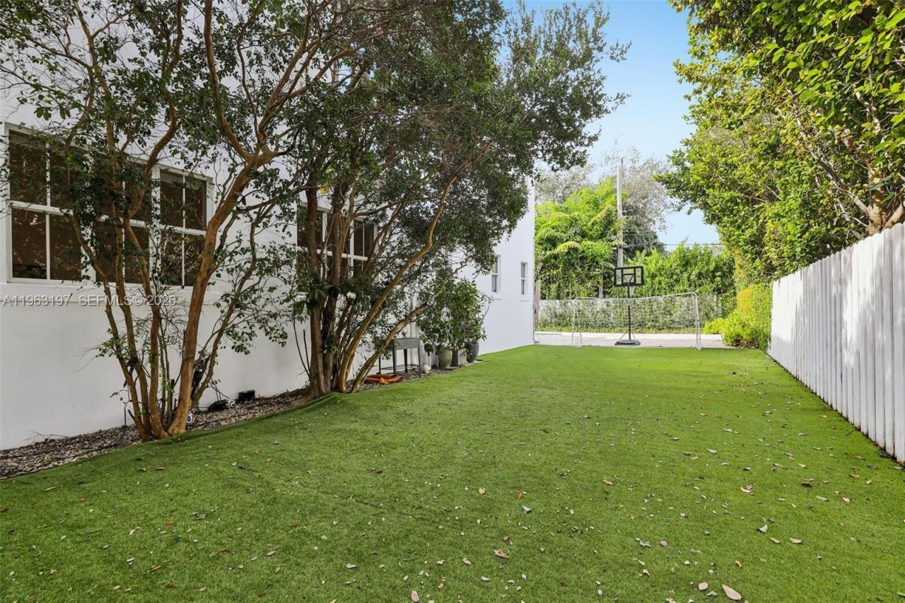 Please Call For Address, Miami, FL 33143 Photo