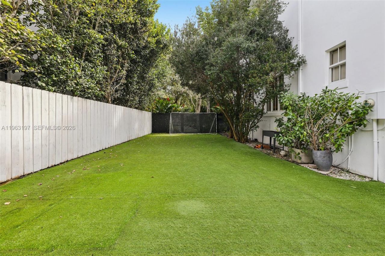 Please Call For Address, Miami, FL 33143 Photo