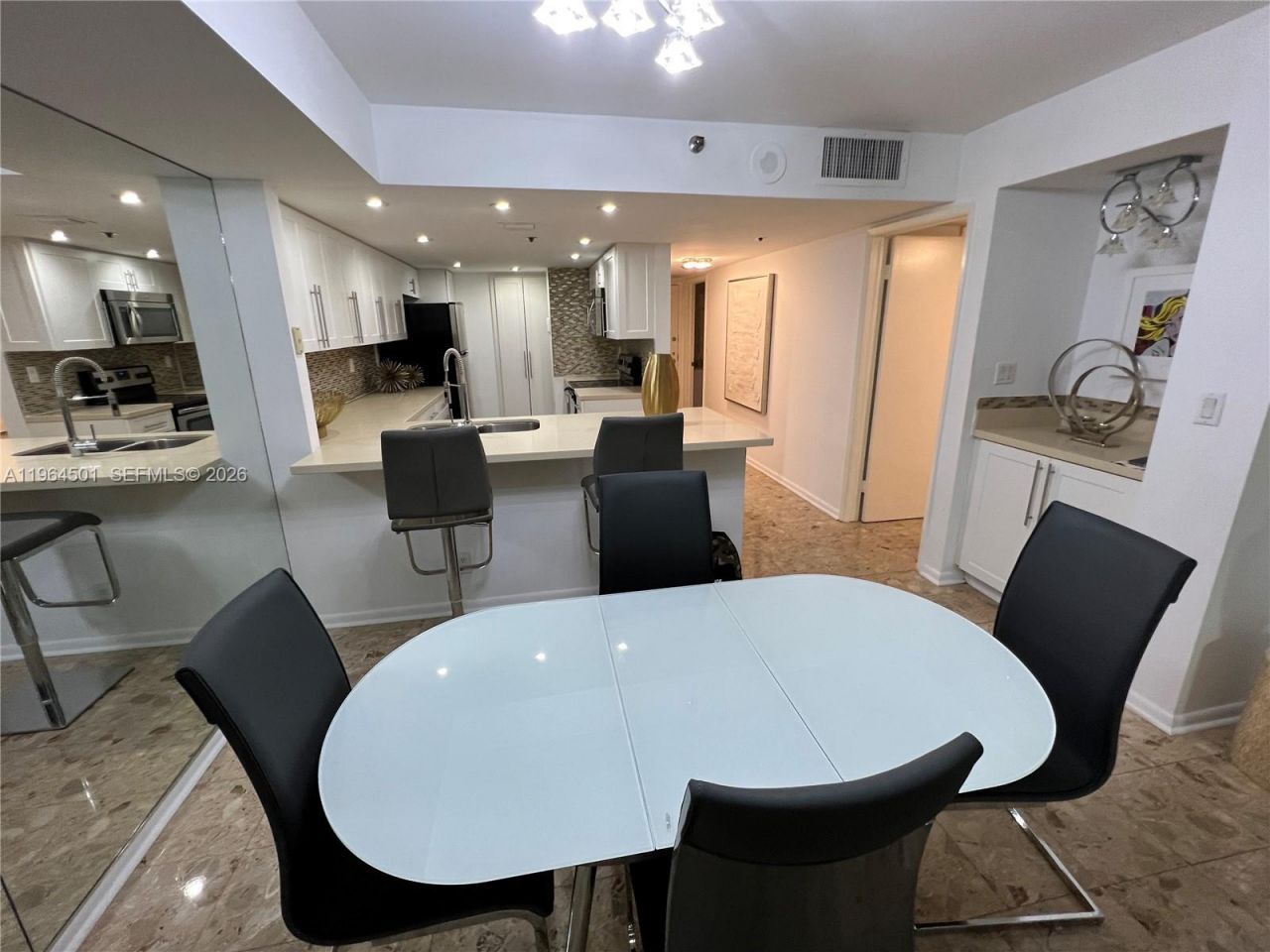 1717 N Bayshore Dr , Unit A-1057, Miami, FL 33132 Photo