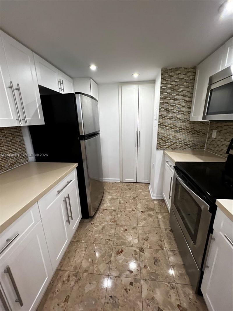 1717 N Bayshore Dr , Unit A-1057, Miami, FL 33132 Photo