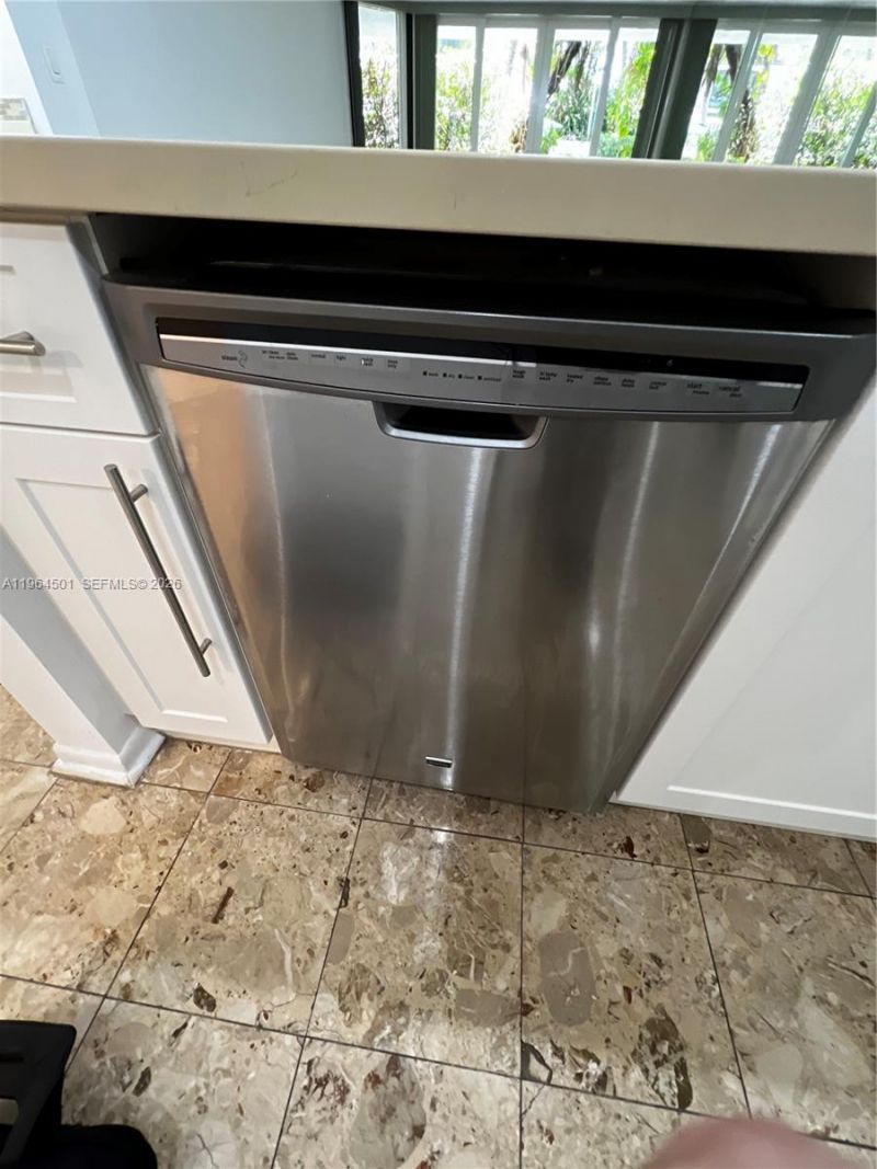 1717 N Bayshore Dr , Unit A-1057, Miami, FL 33132 Photo