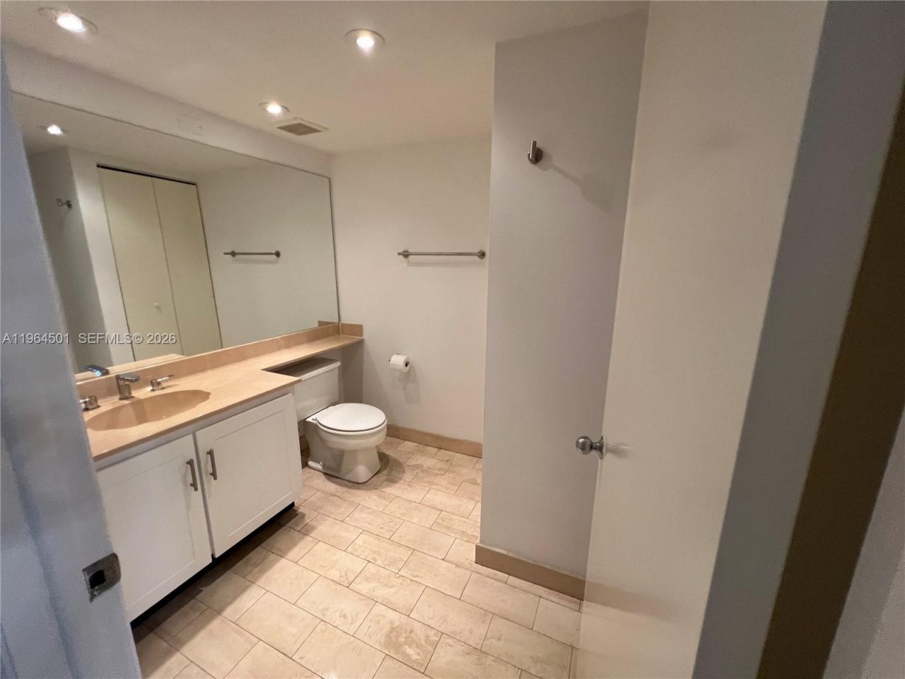 1717 N Bayshore Dr , Unit A-1057, Miami, FL 33132 Photo